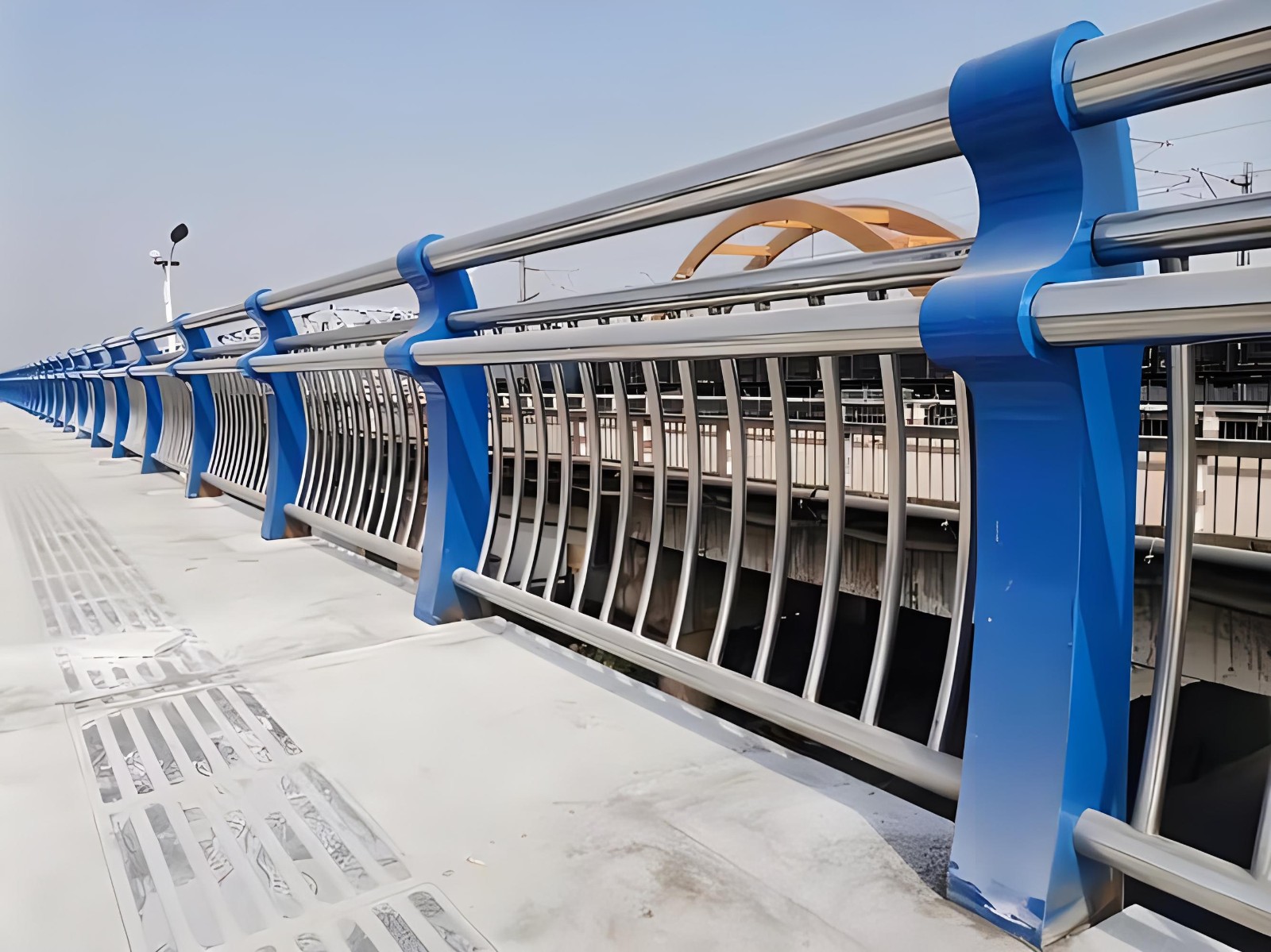 淮南不锈钢复合管护栏制造工艺要求及其重要性